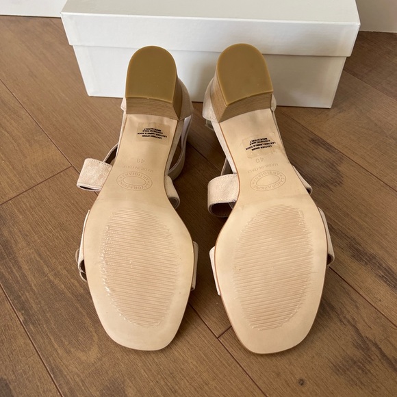 NEW Sundance catalogue cream beige petal suede sandals 40 - Picture 5 of 6